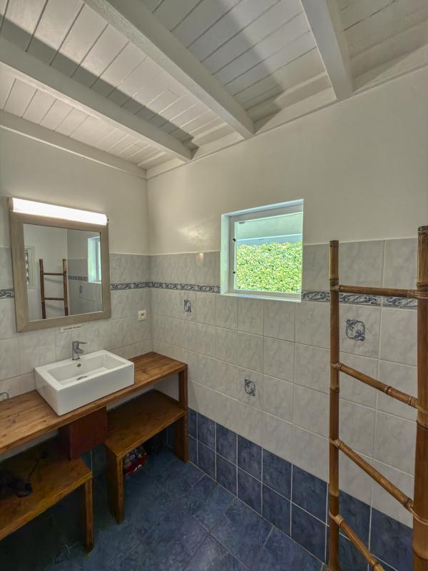 27.Location Villa piscine vue mer Sainte Anne Guadeloupe_SDD commune